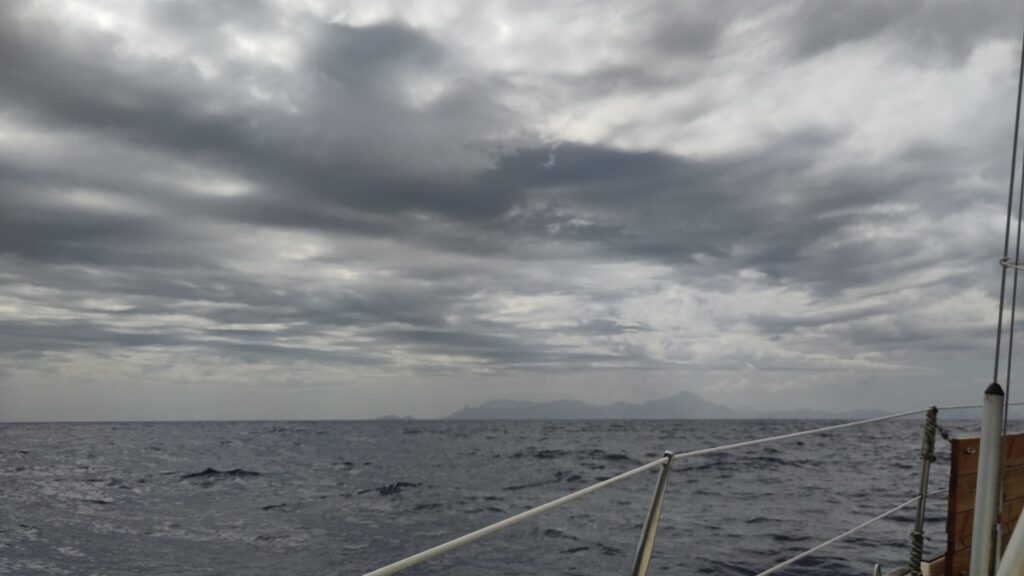 Yaw:224.83168,Pitch:12.271588611349683,Roll:5.753300038789007